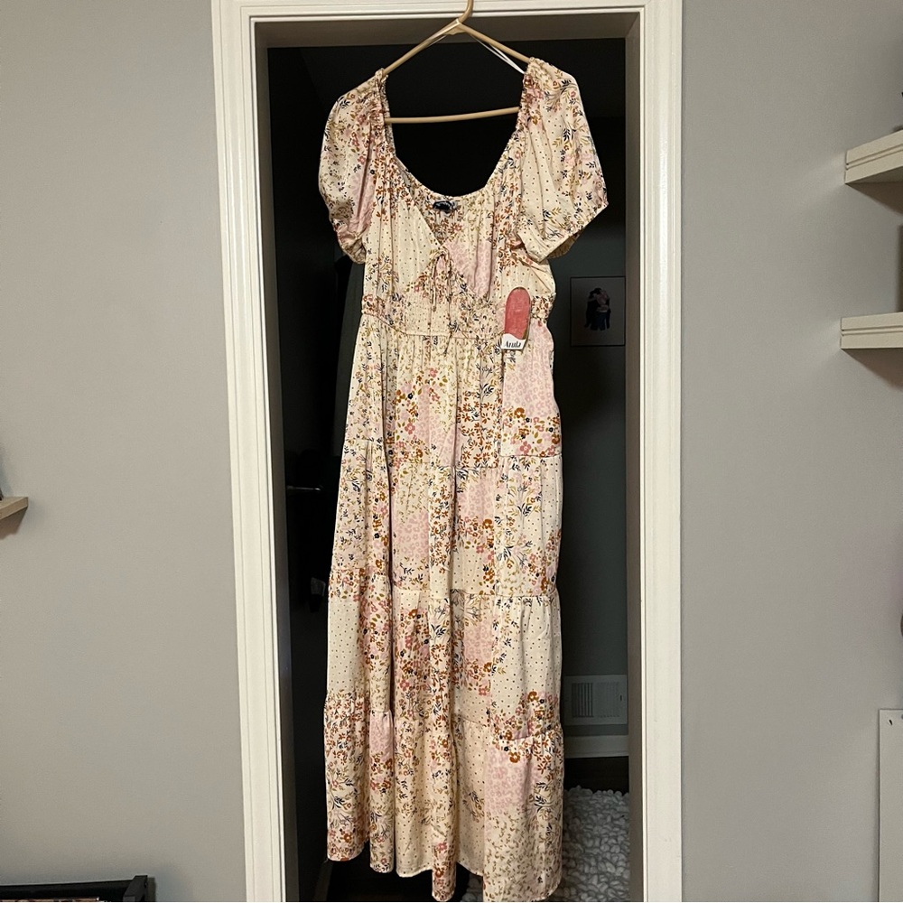 Arula Satin Maxi